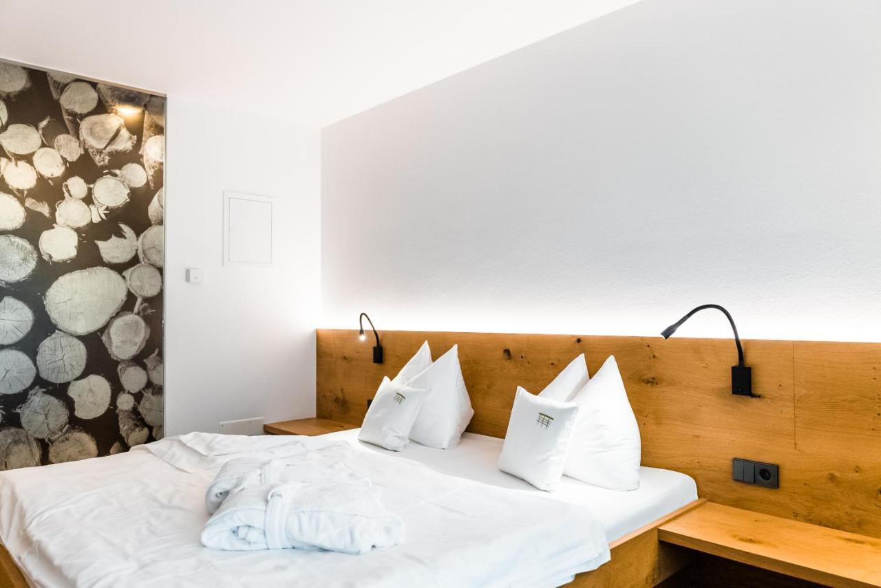 Joas Natur.Hotel.B&B San Candido Ngoại thất bức ảnh