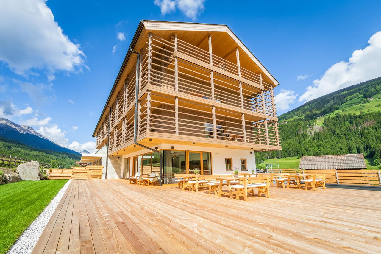 Joas Natur.Hotel.B&B San Candido Ngoại thất bức ảnh